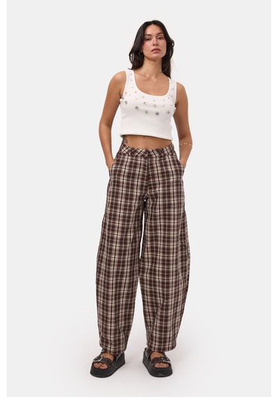 it's basic Kadın Kahve Ekose S6-14 Skater Fit Bol Kesim Pantolon