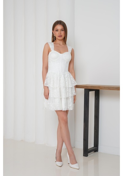 Livanomi Eteği Katlı Beyaz Dantelli Mini Abiye Elbise Beyaz