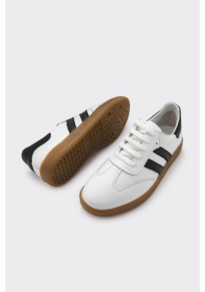 Derinet Comfort Taban Hakiki Deri Kadın Sneaker Beyaz Siyah Beyaz Siyah