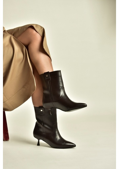 Fox Shoes Z282810709 Kahverengi İnce Topuklu Kadın Bot