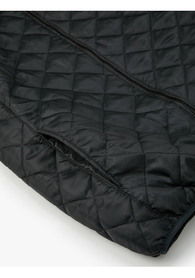 Koton Kapitone Yelek Slim Fit Fermuarlı Dik Yaka Cepli Siyah 4sam20007hw