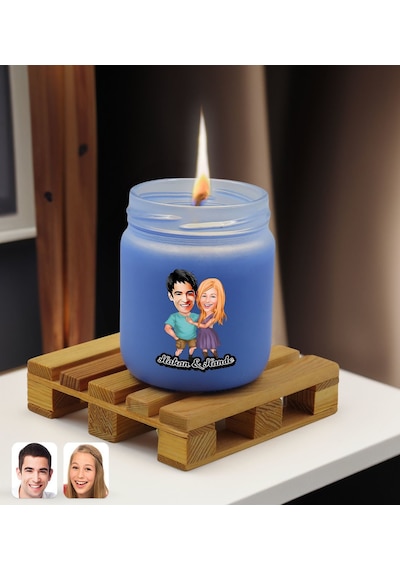 Bk Gift Kişiye Özel Dtf Sevgili Karikatürlü Mavi Renkli Cam Kavanozda Kokulu Mum-1, Sevgiliye Hediye, Doğum Günü Hediyesi