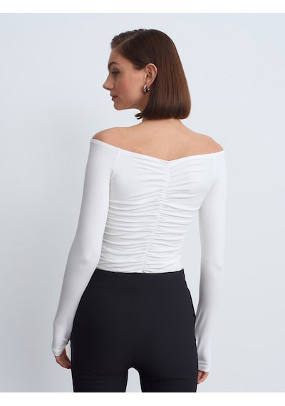 Dilvin 32089 Omuzları Açık Büzgülü Top-ekru Ekru