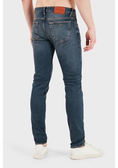 Emporio Armani Pamuklu Slim Fit Dar Paça Jeans Erkek Kot Pantolon Em000668 Af20752 Mb001 Lacivert Emporio Armani Pamuklu Slim Fit Dar Paça Jeans Erkek Kot Pantolon Em000668 Af20752 Mb001 Lacivert