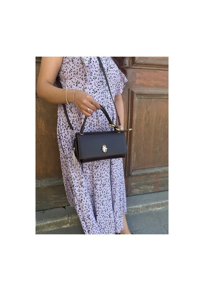 Just Polo Kadın Yeni Sezon Aksesuar Detaylı Çapraz Ayarlanabilir Askılı Şık El & Omuz Çantası Ebat 22 X 11 Cm Kahverengi 25159771