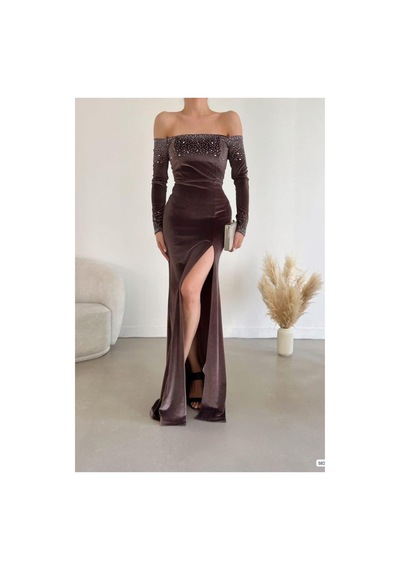 Lior Design Kadın Trend Model Esnek Kadife Kumaş Yırtmaçlı Uzun Kollu Abiye Elbise Kahverengi