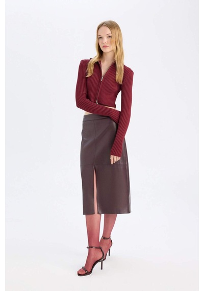 DeFacto Yüksek Bel Penye Astarlı Yırtmaçlı Midi Suni Deri Bordo Kalem Etek D4638AX24AUBR222 Bordo