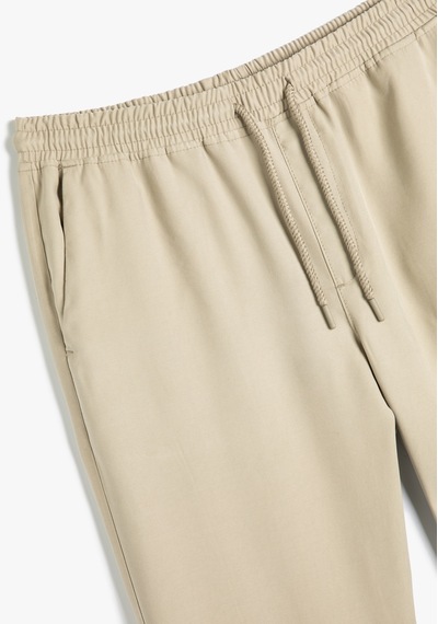 Koton Gabardin Pantolon Beli Bağcıklı Cep Detaylı Kahverengi 4sam40046hw Bej Koton Gabardin Pantolon Beli Bağcıklı Cep Detaylı Kahverengi 4sam40046hw Bej