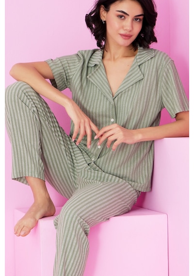 Siyah İnci Bürümcük Krınkıl Kumaş Örme Düğmeli Pijama Takım7873 Yeşil