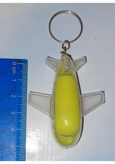 Küçük Plastik Uçak Anahtarlık Sarı Pilsiz