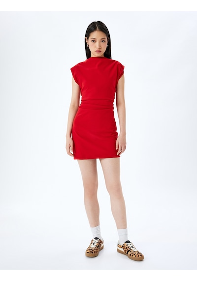 Koton Dik Yaka Kolsuz Slim Fit Drapeli Mini Elbise Kırmızı 5sal80095ıw Kırmızı