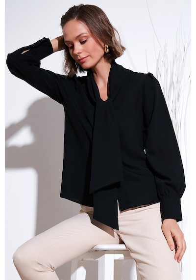 Lela Regular Fit Bağlama Detaylı V Yaka Bayan Gömlek 611Go0202 Siyah