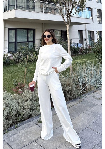 Kadın Beyaz Yuvarlak Yaka Sweatshirt & Bol Paça Beli Lastikli Pantolon - Rahat Alt & Üst Takım Beyaz