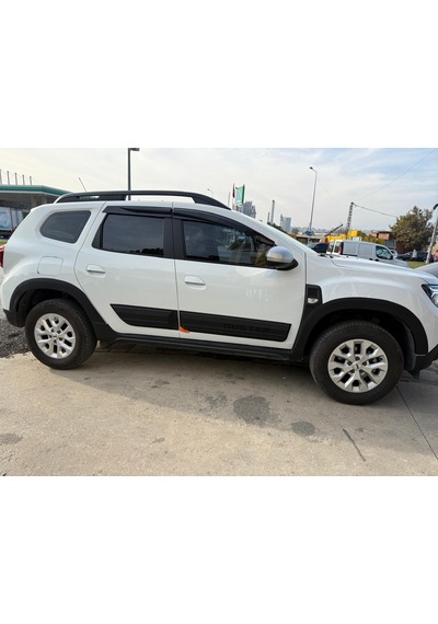 Dacia Duster 2018-2023 Model Arası Yan Kapı Koruması Yazılı
