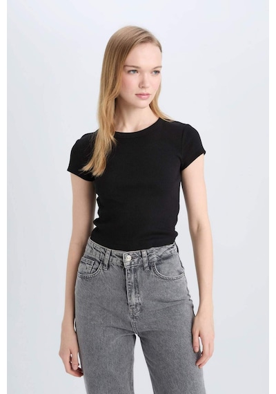 DeFacto Coool Fitted Basic Düz Fitilli Kaşkorse Kısa Kollu Siyah Tişört E0287AX25SMBK81