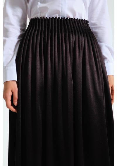 Mizalle Beli Pliseli Krep Siyah Etek Siyah