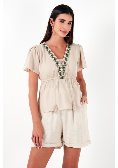 Lela Pamuklu Regular Fit Nakış Işlemeli Püsküllü Bayan Bluz 611Bz0282 Bej