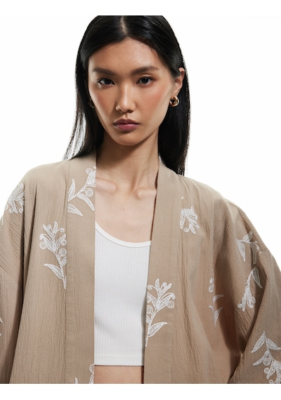 Koton Pamuklu Geniş Kollu Nakışlı Çiçekli Uzun Kimono Vizon 5sak50034pw
