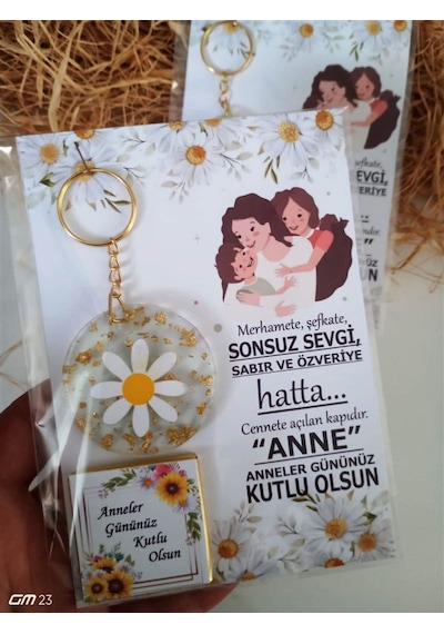 Farklı Market Anneler Günü Hediyesi Çikolata ve Anahtarlık 5'li
