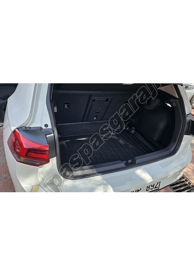 Vw Golf 8 2020- Sonrası Alt Kademe Bagaj Havuzu