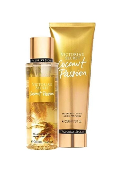 Victoria's Secret Coconut Passion Vücut Losyonu 236 ML + Coconut Passion Vücut Spreyi 250 ML Victoria's Secret Coconut Passion Vücut Losyonu 236 ML + Coconut Passion Vücut Spreyi 250 ML