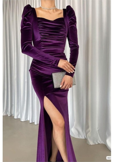Lior Design Kadın Minimal Kadife Kumaş Kare Yaka Yırtmaçlı Abiye Elbise Mor
