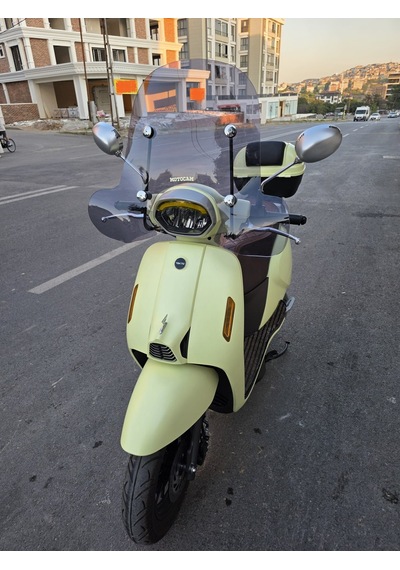 Motocam Rks Lt 50 Pro Ön Cam 2023-2026 Model 51cm Füme Renkli 4mm Elcikli Aparatsız