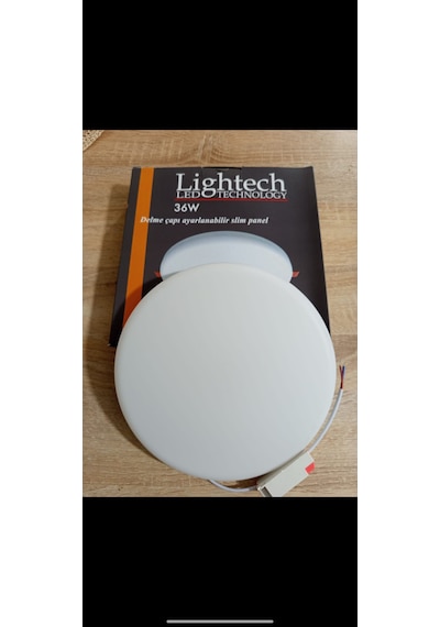 36 Watt Delik Çapı Ayarlanabilir Sıva Altı 3000 K Gün Işığı Led Panel Spot Beyaz