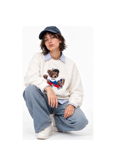 Hiccup İşlemeli Yuvarlak Yaka Uzun Kollu Sweatshirt Beyaz