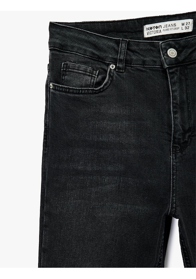 Koton Yüksek Bel Dar Kalıp Düğmeli Cepli İspanyol Paça Crop Jean Pantolon - Flare Jeans Siyah 7wal40010md Koton Yüksek Bel Dar Kalıp Düğmeli Cepli İspanyol Paça Crop Jean Pantolon - Flare Jeans Siyah 7wal40010md