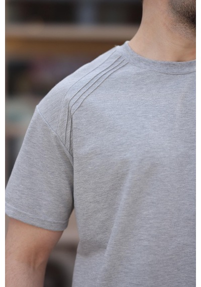 Madmext Gri Bisiklet Yaka Basic Erkek T-shirt E7138 Gri