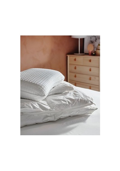 Ikea Klubbsporre Ergonomik Yastık, Beyaz, 44x56 Cm, Soğuk Tutan Ürün / Çok Yönlü