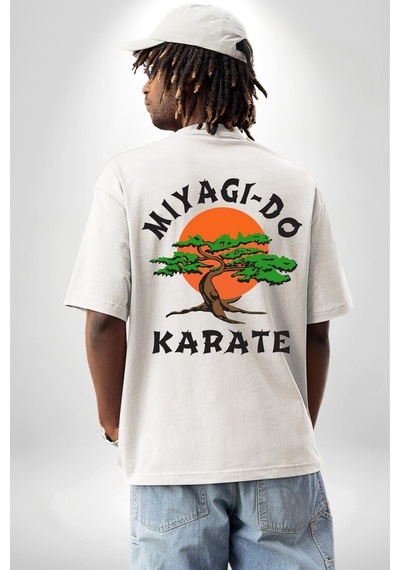 Miyagi-do Karete Çocuk Logo Dizi Bonzai Ağaç Beyaz Oversize Unisex Ön Ve Sırt Baskılı Tişört Beyaz Miyagi-do Karete Çocuk Logo Dizi Bonzai Ağaç Beyaz Oversize Unisex Ön Ve Sırt Baskılı Tişört Beyaz