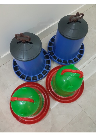 2 Adet Tavuk 15 Kg Yemlik 2 Adet 10 Lt  Suluk