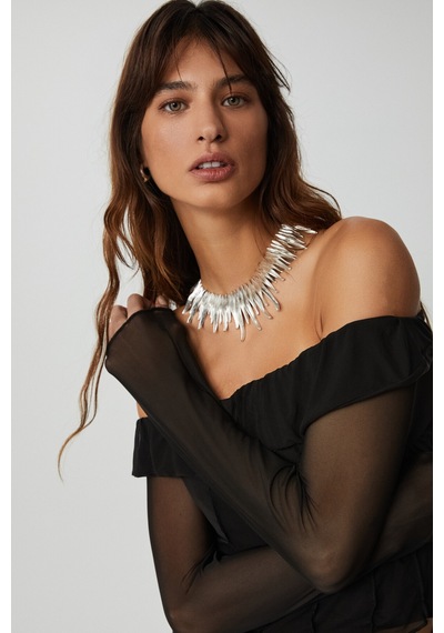 Ethıquet Nerys Kadın Straplez Yaka Omuzları Açık Uzun Kollu Slim Fit Siyah Bluz