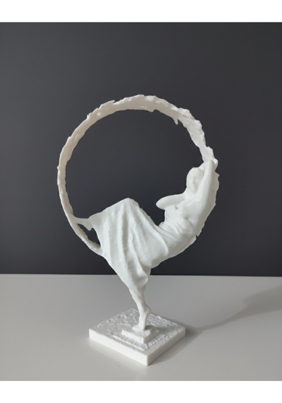 Sanatsal Halka Figür Dekorasyonu - Kadın Figürlü - 3d Baskı 18 Cm 18 X 12