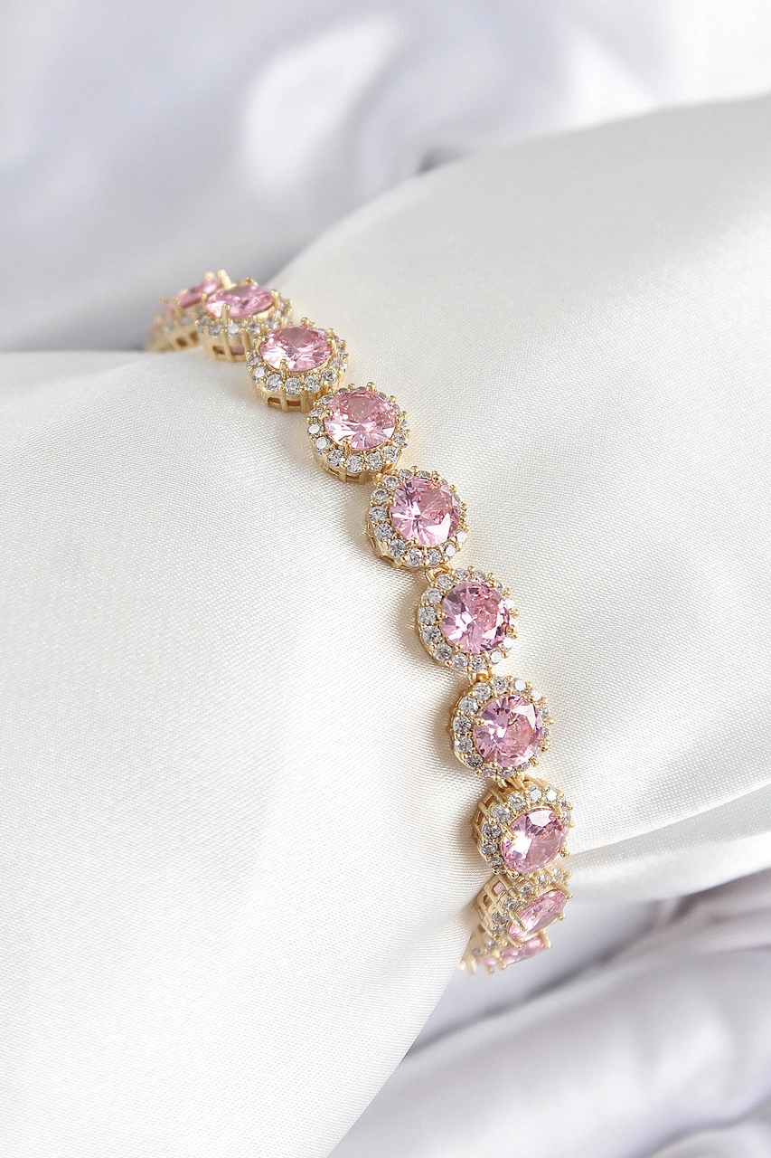 Pirinç Pembe Zirkon Taşlı Daire Baget Model Gold Renk Vıp Seri Kadın Bileklik Çelik