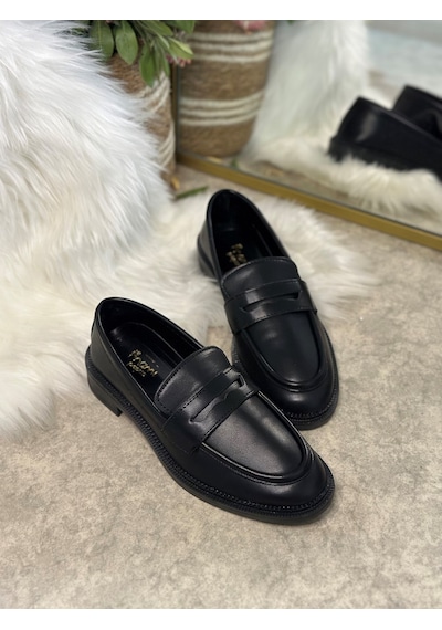 Günlük Kadın Düz Loafer Klasik Desenli Taban Zincirli Oval Burunlu Makosen Sade Şık Ayakkabı 130 Siyah - Cilt