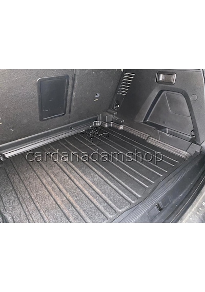 Peugeot 3008 2019 Model Alt için Uyumlu Araç içinde Çekilmiş Foto