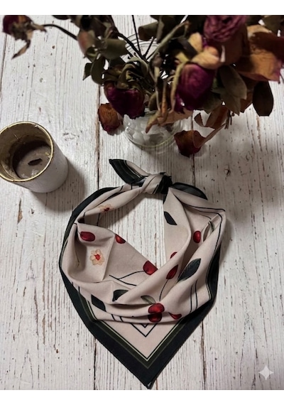 Trend Dokunuş Kadın 50-50 Saten Krem Kiraz Desenli Fular Bandana