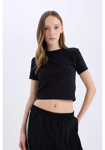 DeFacto Coool Fitted Bisiklet Yaka Basic Düz Kısa Kollu Tişört Z8790AZ25SMBK81 DeFacto Coool Fitted Bisiklet Yaka Basic Düz Kısa Kollu Tişört Z8790AZ25SMBK81