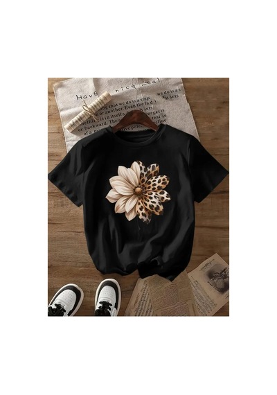 Herkesemoda Çiçek Baskılı Basic T-shirt Siyah