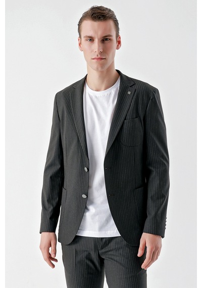 Morven Erkek Lacivert Poliviskon Trend Çizgili Desen Slim Fit Mono Yaka Takım Elbise 24mc001037200 Lacivert Morven Erkek Lacivert Poliviskon Trend Çizgili Desen Slim Fit Mono Yaka Takım Elbise 24mc001037200 Lacivert