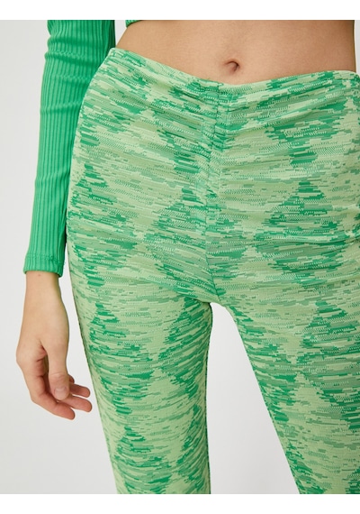 Koton İspanyol Paça Pantolon Desenli Büzgü Detaylı Yeşil Desenli 3sal40043ık Yeşil Desenli Yeşil Koton İspanyol Paça Pantolon Desenli Büzgü Detaylı Yeşil Desenli 3sal40043ık Yeşil Desenli Yeşil