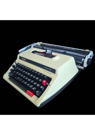 Brother Daktilo 1 Yıl Garantili 1978 Model Yanında 6 Parça Bakım Ürünü