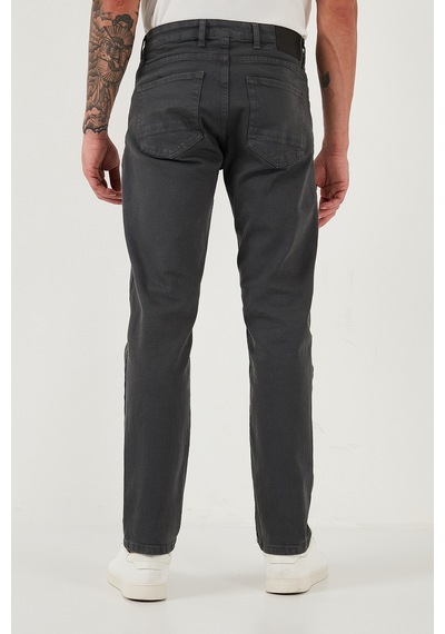 Buratti Pamuklu Comfort Fit Normal Bel Boru Paça Jeans Erkek Kot Pantolon 4412C19Texas Antrasit Buratti Pamuklu Comfort Fit Normal Bel Boru Paça Jeans Erkek Kot Pantolon 4412C19Texas Antrasit