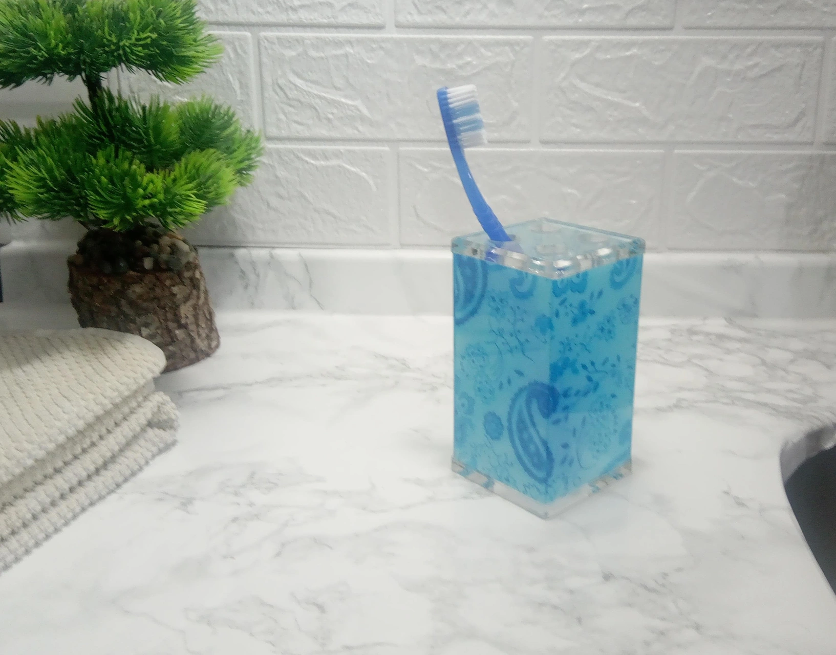 2 Adet Diş Fırçalık Mavi Çiçekli Akrilik 6x6x12cm Banyo Seti Çok Renkli