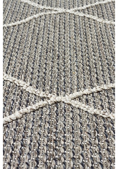 Soho Sh 02 Grey Hav Vermeyen Özel Ipler Ile Üretilen Etnik Örgü Desenlere Sahip Makine Halısı