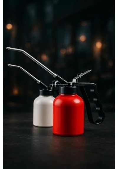 Plastik Yağdanlık, Metal Uçlu, Endüstriyel Yağlama Şişesi, Makine Yağı, İnce Akıtma Uç, Sızdırmaz Kapak, Otomotiv, Cnc, Bakım Yağlık, Dayanıklı Plastik, Kontrollü Akış, Ergonomik Tutuş 300 Cc