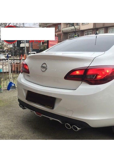 Opel Astra J Sedan Egzoz Görünümlü Difüzör